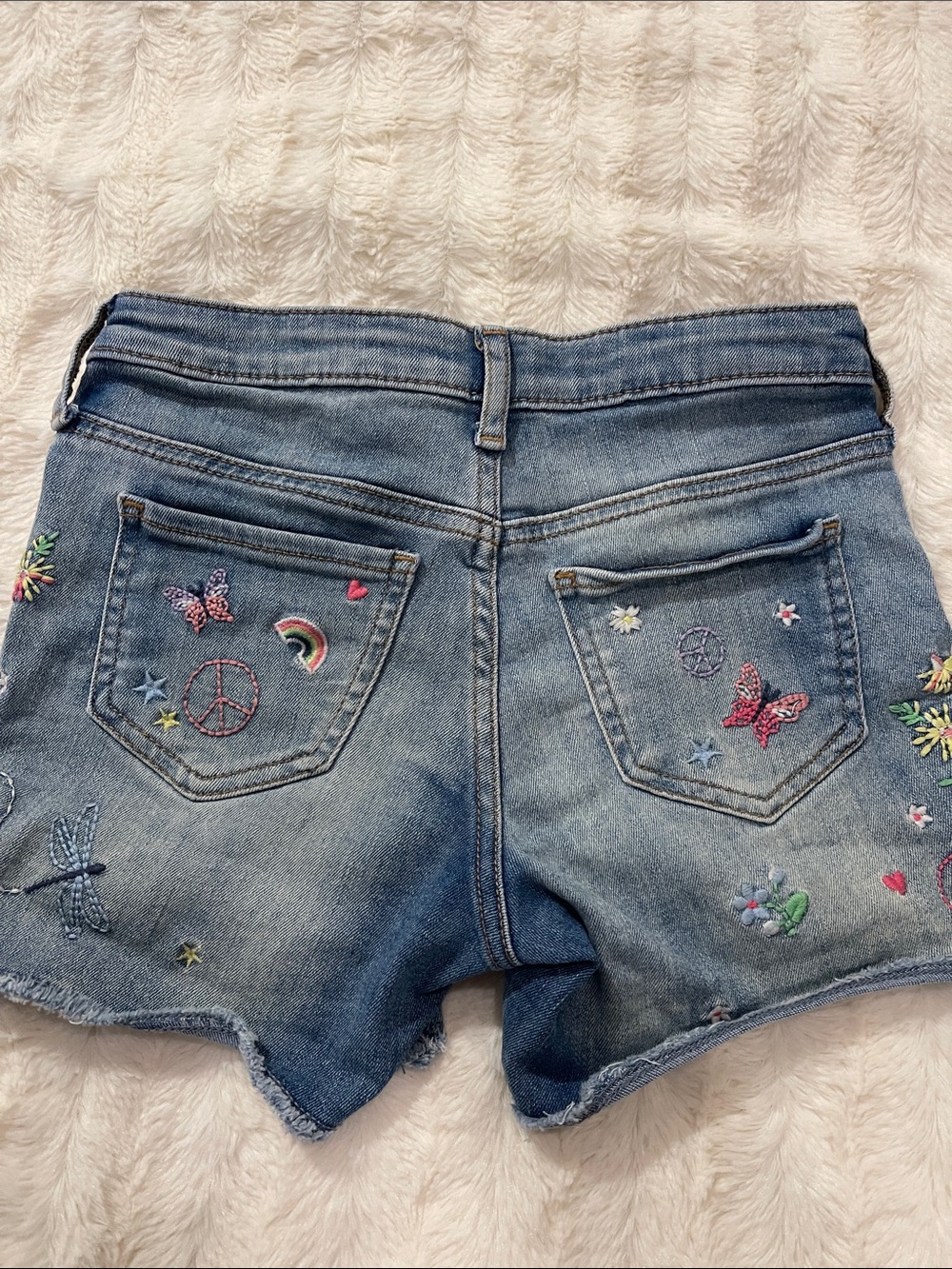 GAP Light Blue Embroidered Denim Shorts with Multicolor Motifs - Picture 4 of 5